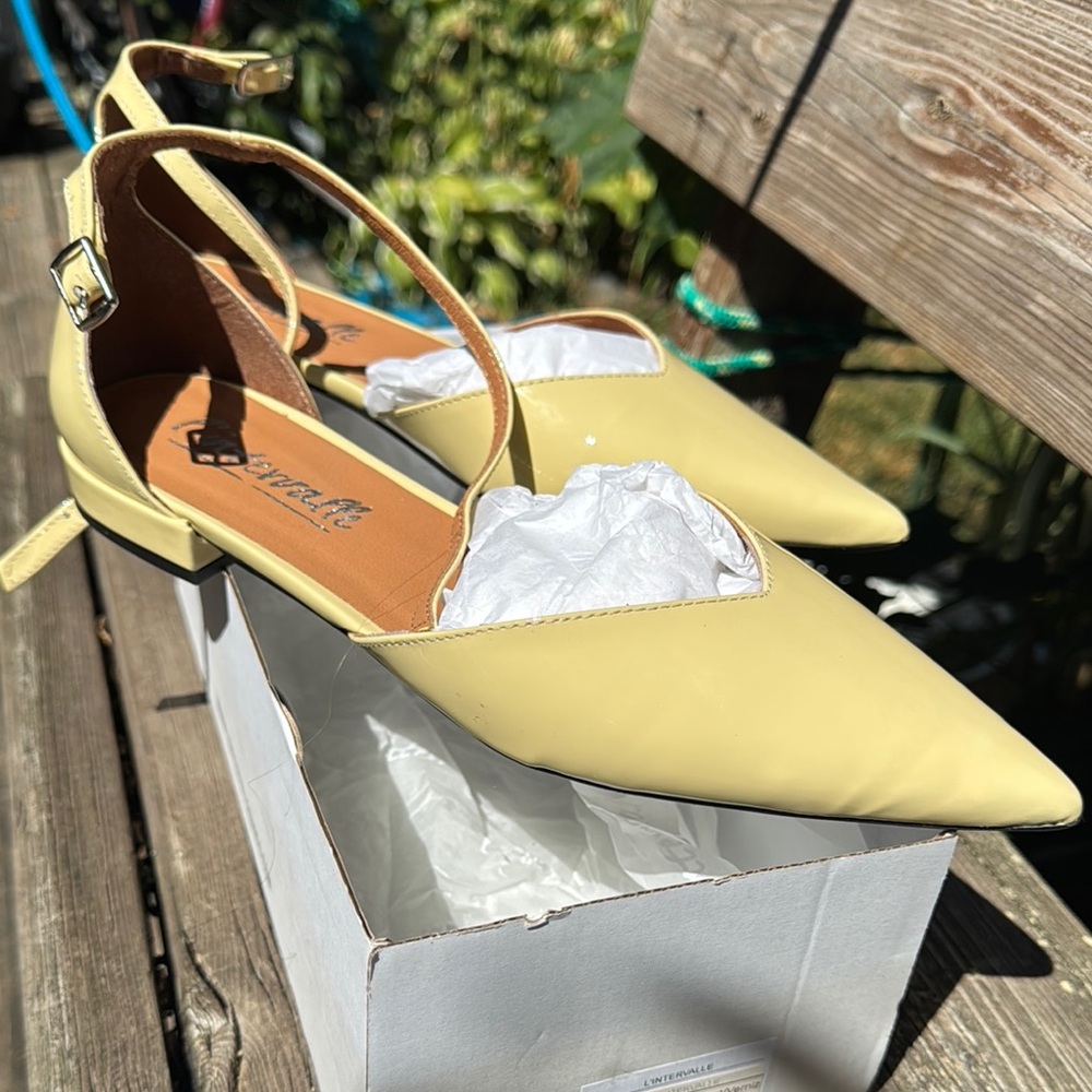 Elegant Yellow L’intervalle leather patent Jotica flats 40 us 9 Nwb